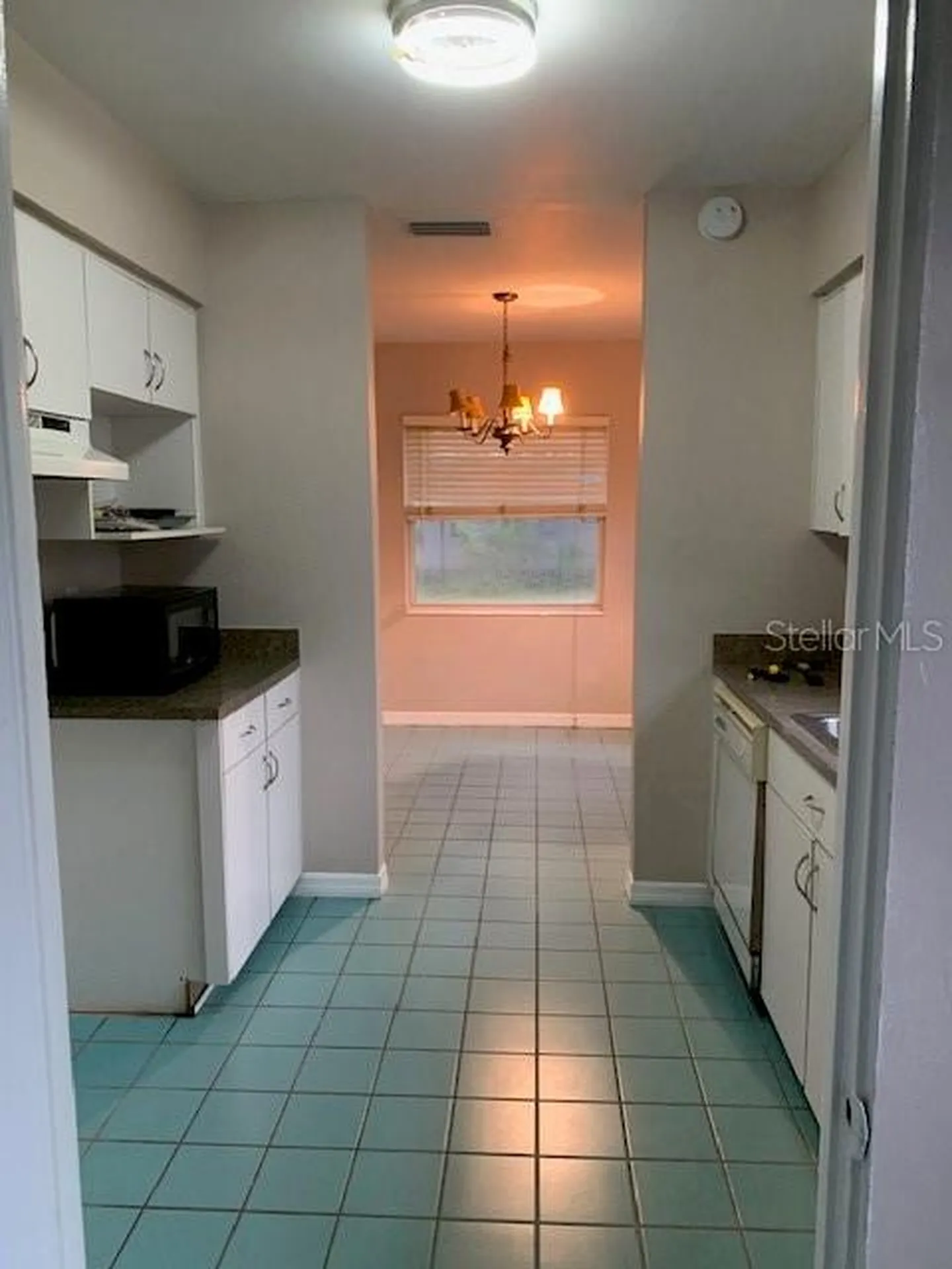 1940 64th Avenue N St Petersburg FL 33702