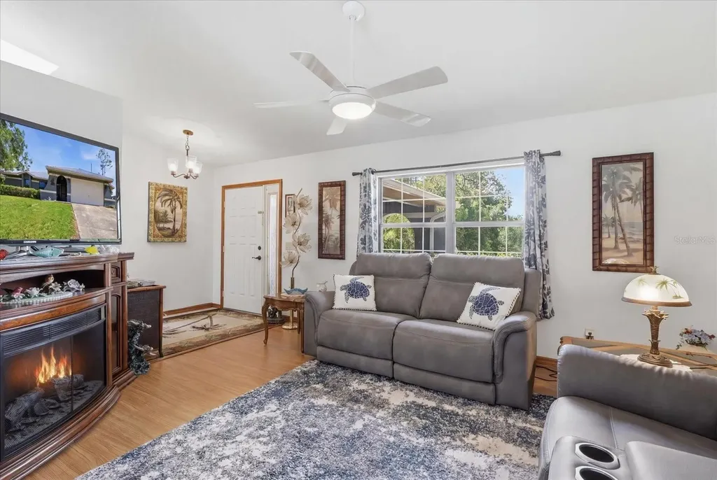 1900 W Alhambra Drive Citrus Springs FL 34434