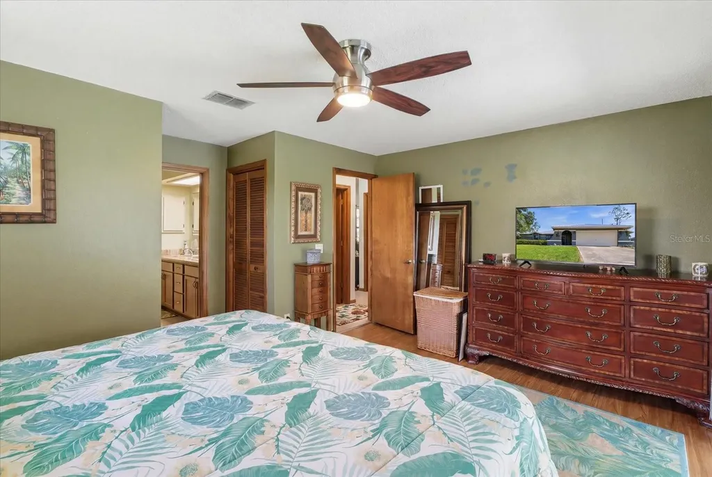 1900 W Alhambra Drive Citrus Springs FL 34434