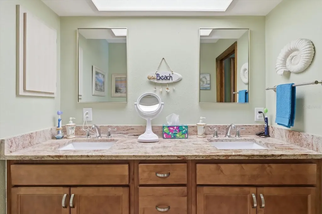 1900 W Alhambra Drive Citrus Springs FL 34434