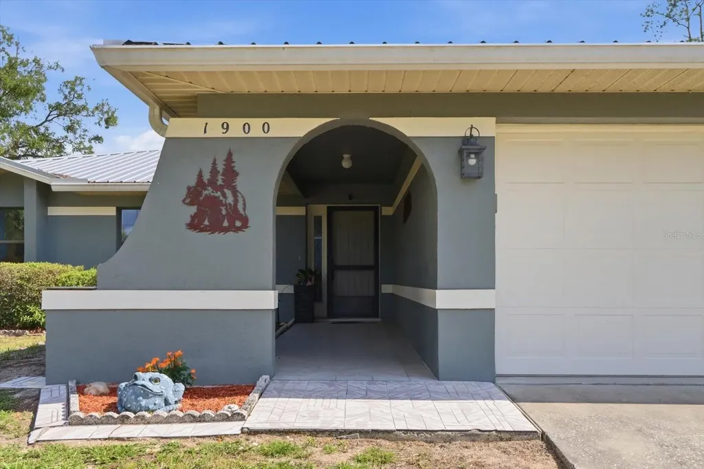 1900 W Alhambra Drive Citrus Springs FL 34434