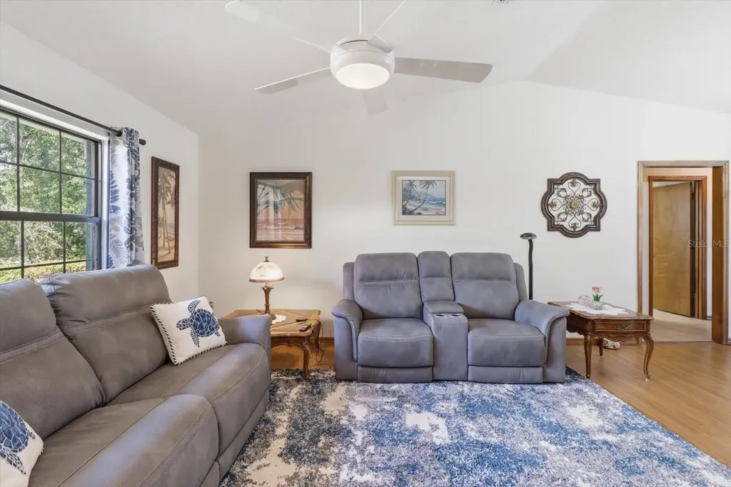1900 W Alhambra Drive Citrus Springs FL 34434