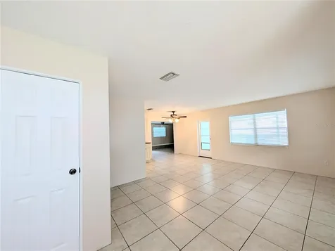 1708 Bayshore Gardens Parkway Bradenton FL 34207