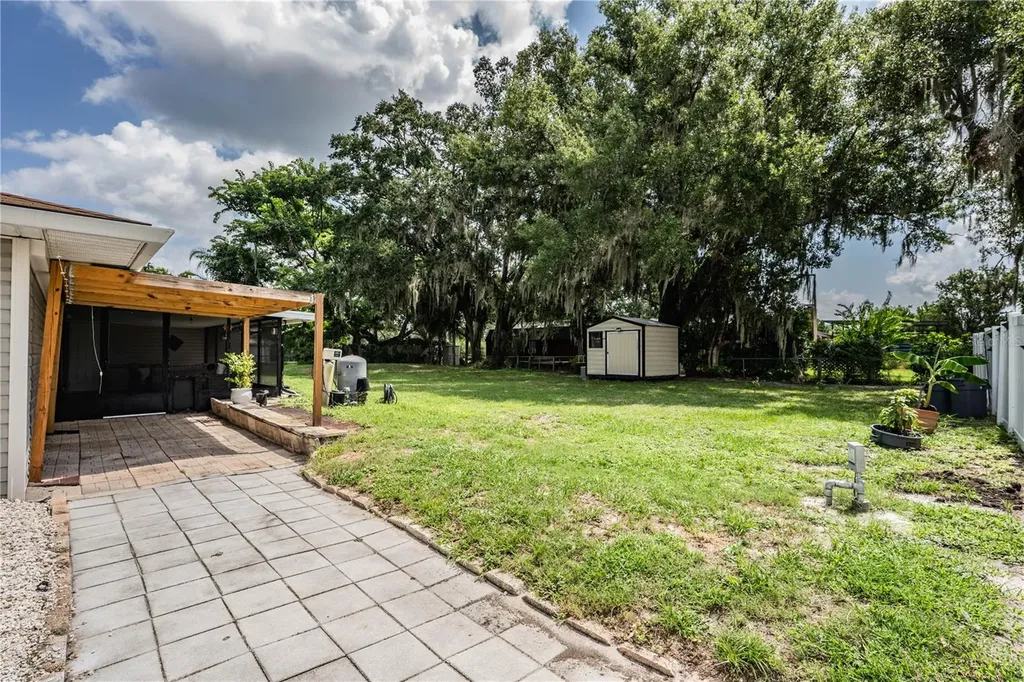 8505 N Campbell Road Lakeland FL 33810