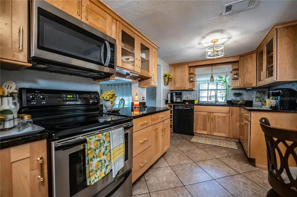 8505 N Campbell Road Lakeland FL 33810