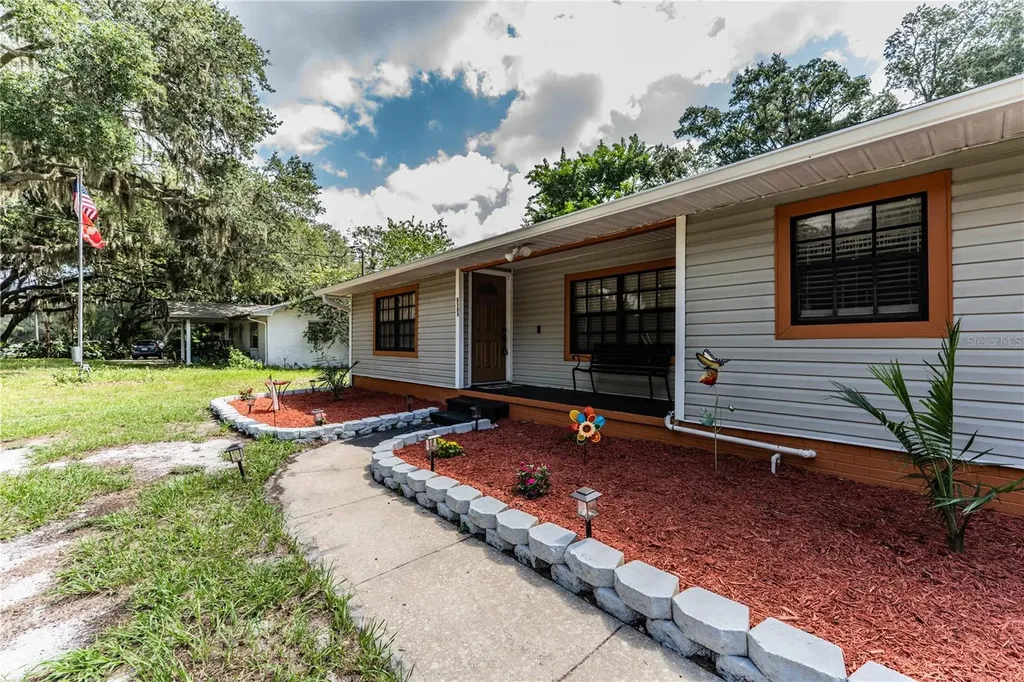 8505 N Campbell Road Lakeland FL 33810