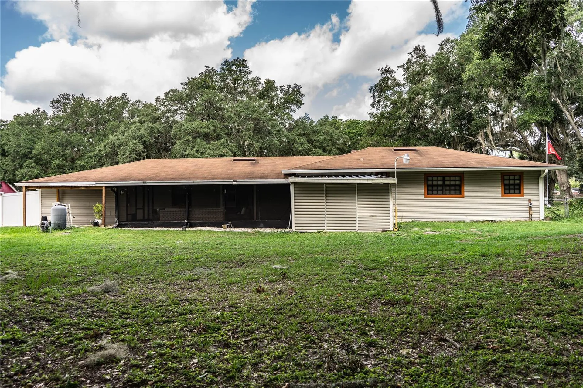 8505 N Campbell Road Lakeland FL 33810