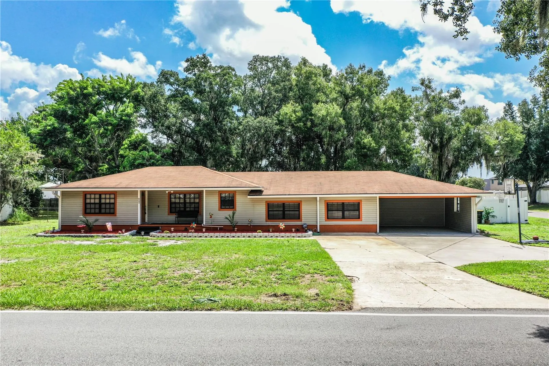 8505 N Campbell Road Lakeland FL 33810