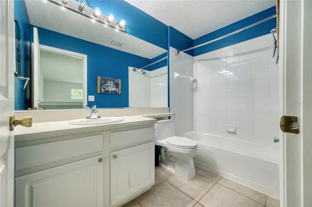 228 36th Street NE Bradenton FL 34208