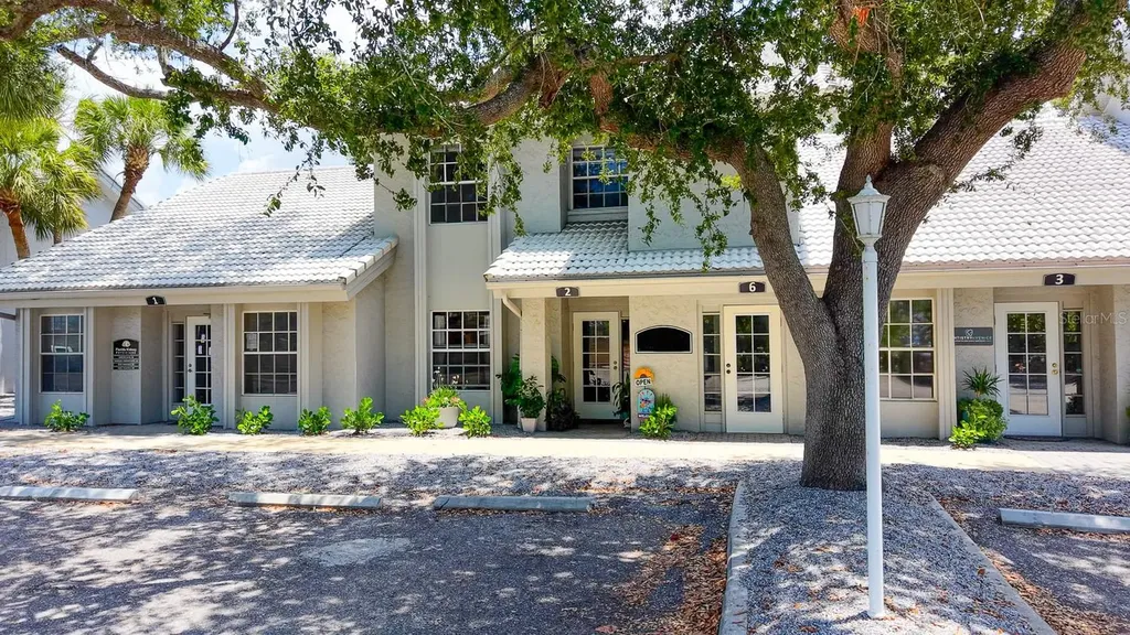 1515 Tamiami Trail S Venice FL 34285