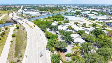 1515 Tamiami Trail S Venice FL 34285