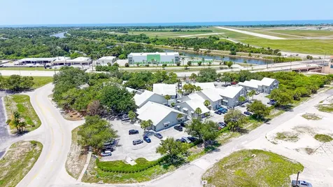 1515 Tamiami Trail S Venice FL 34285