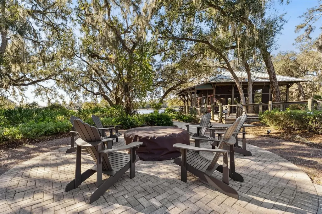5714 Colony Glen Road Lithia FL 33547