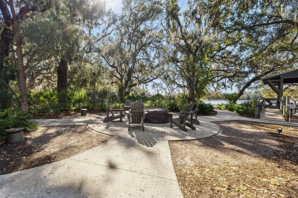 5714 Colony Glen Road Lithia FL 33547