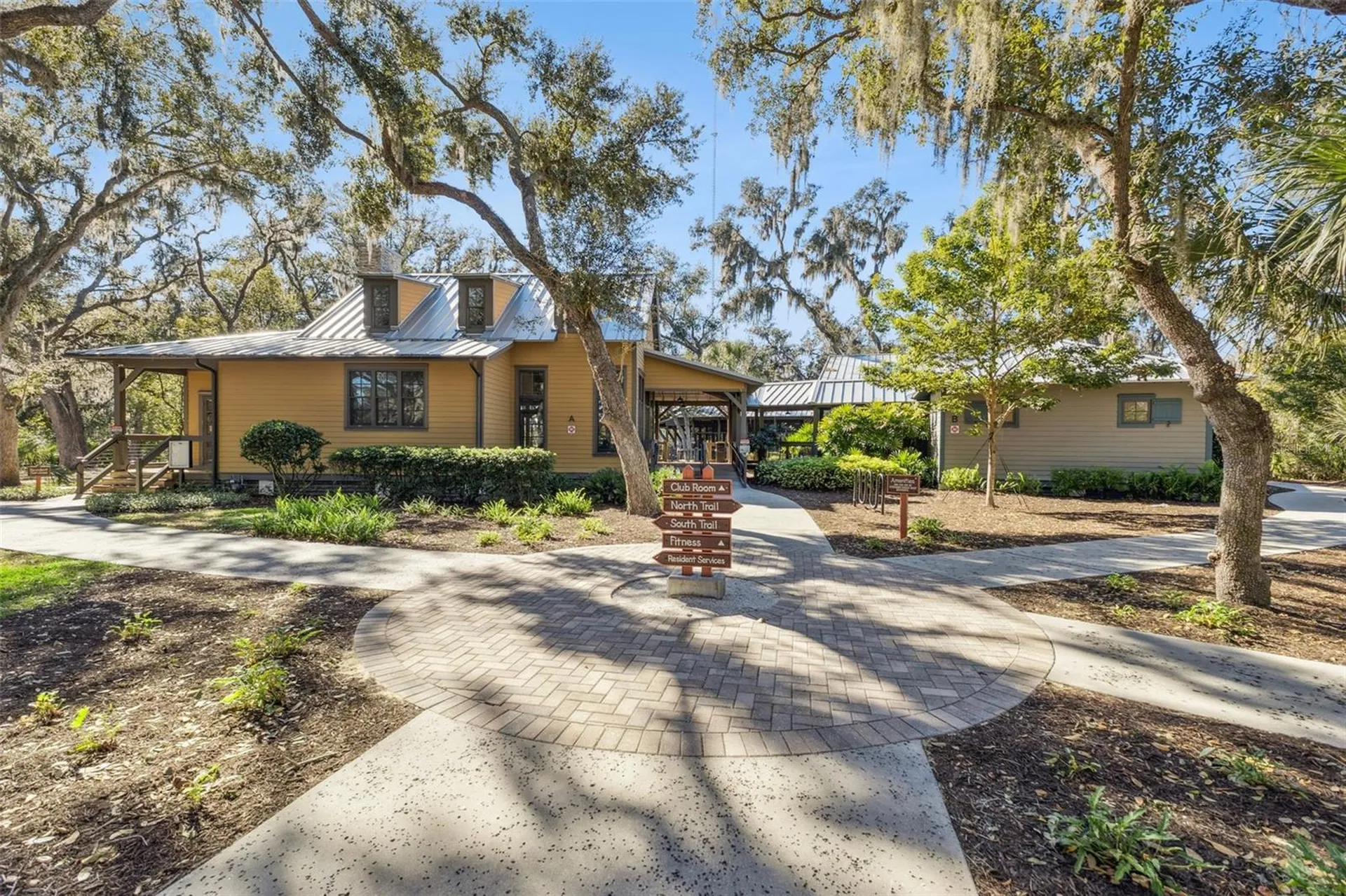 5714 Colony Glen Road Lithia FL 33547