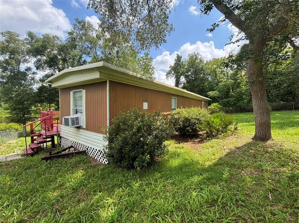 18225 SE 22nd Place Silver Springs FL 34488