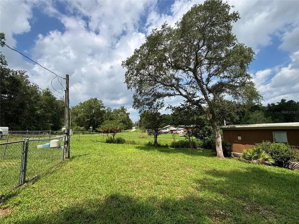 18225 SE 22nd Place Silver Springs FL 34488