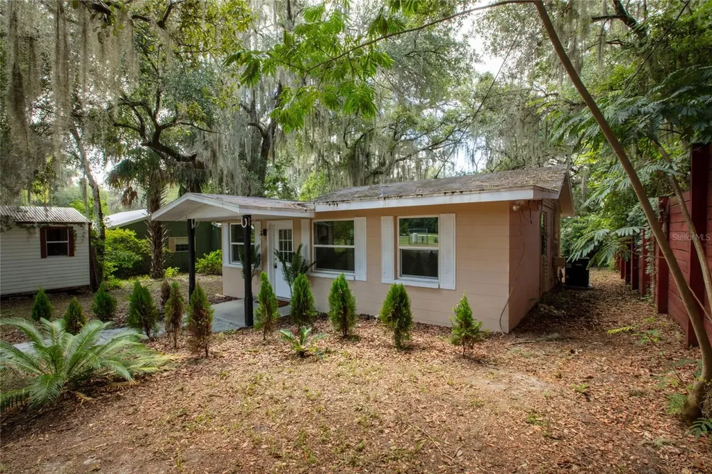 111 2nd Street Melrose FL 32666