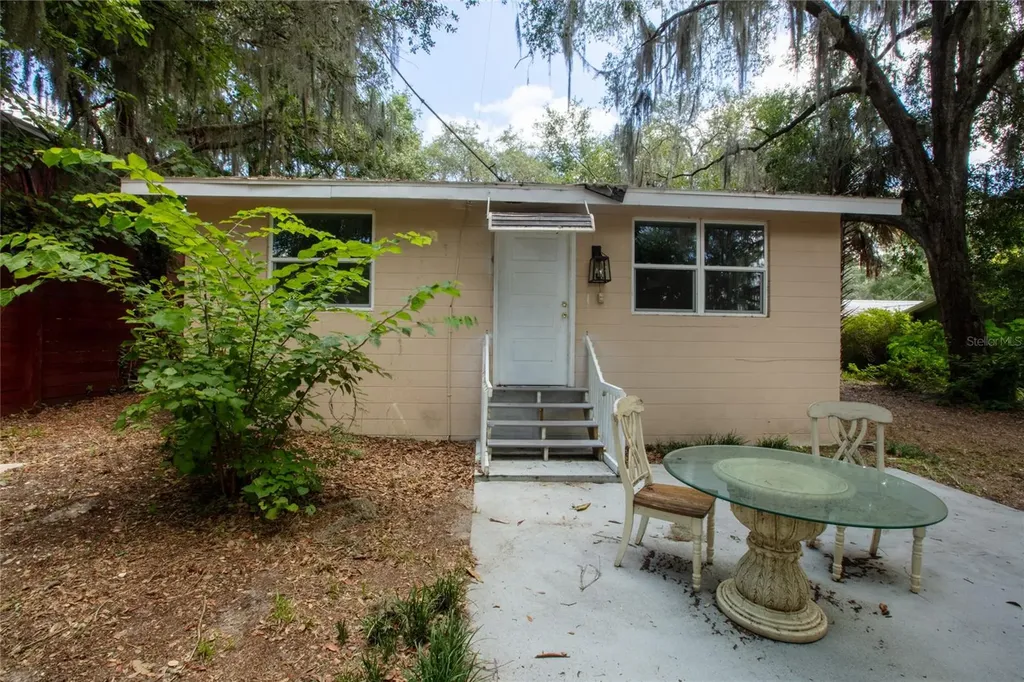 111 2nd Street Melrose FL 32666