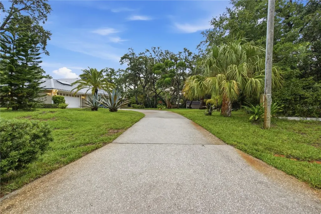 2042 Academy Court New Port Richey FL 34655