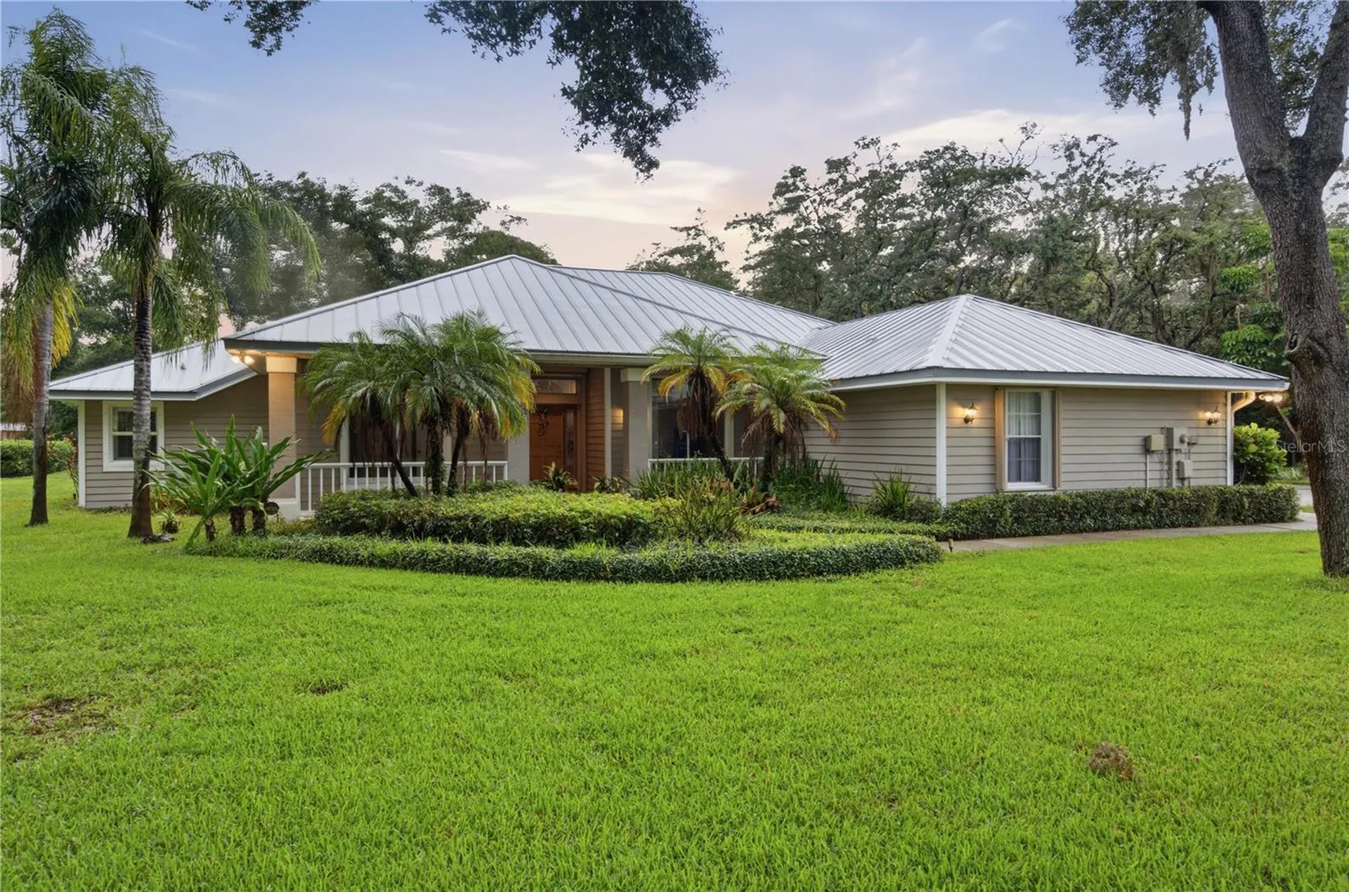 2042 Academy Court New Port Richey FL 34655