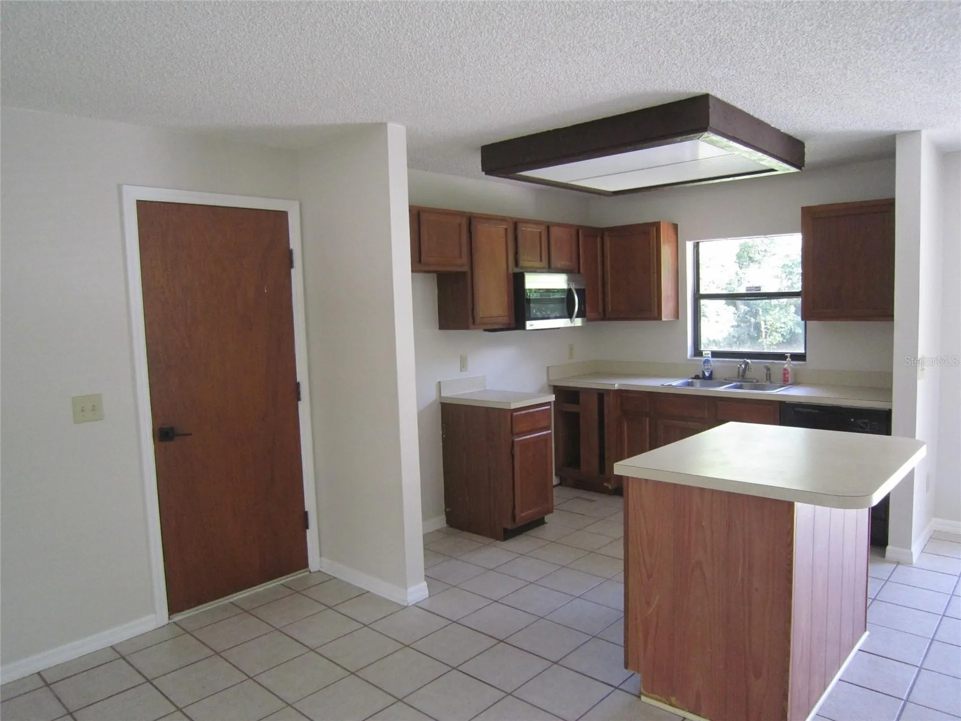 113 W Washington Deland FL 32720