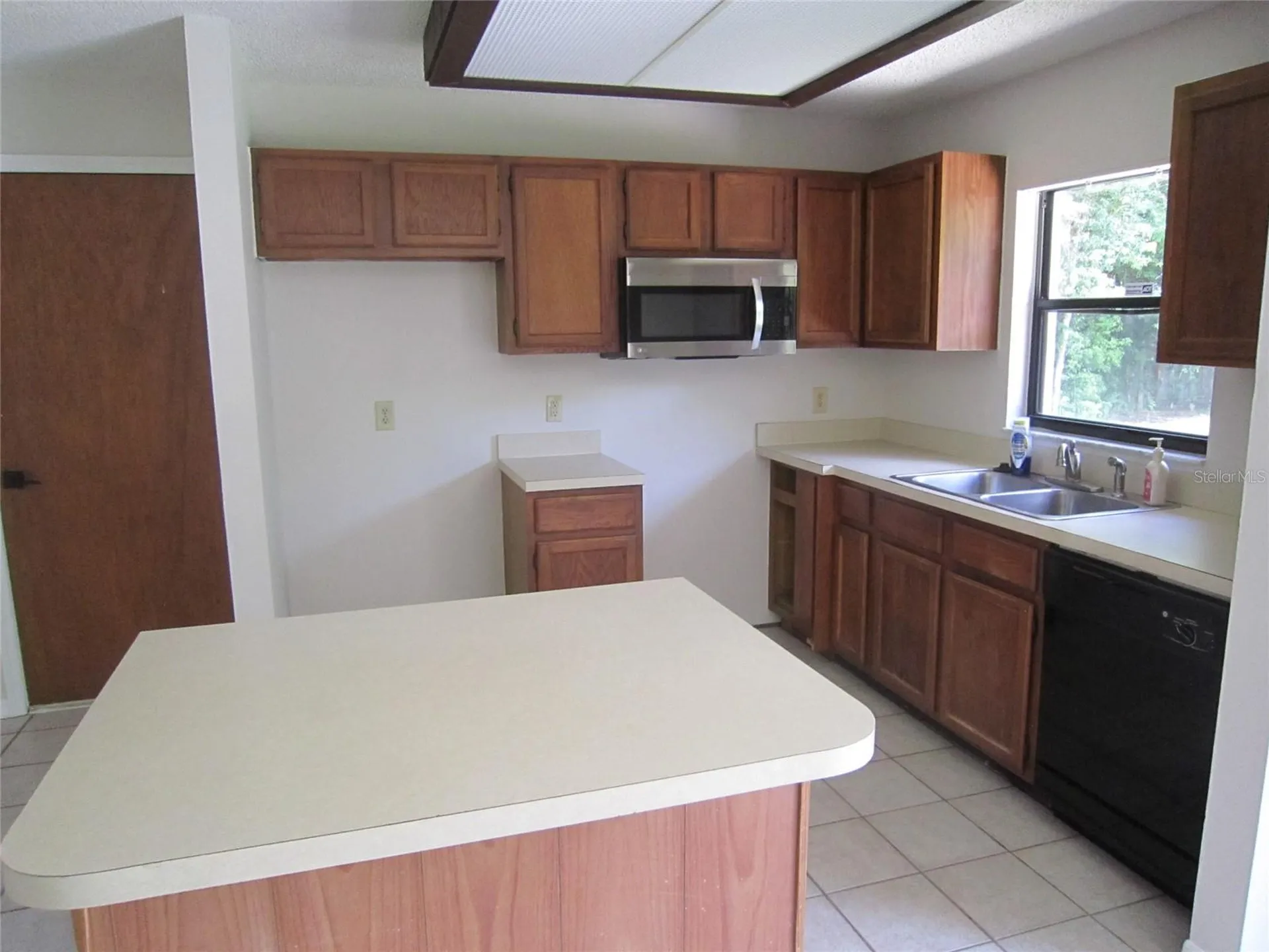 113 W Washington Deland FL 32720