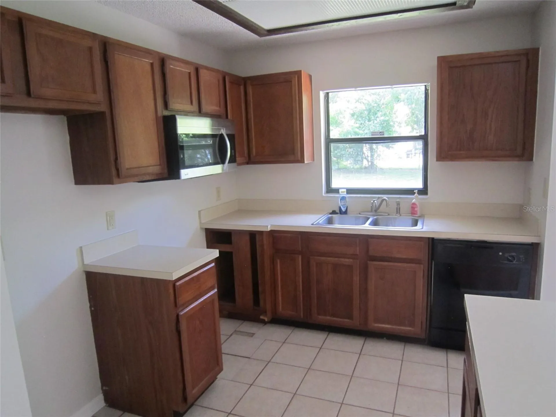 113 W Washington Deland FL 32720