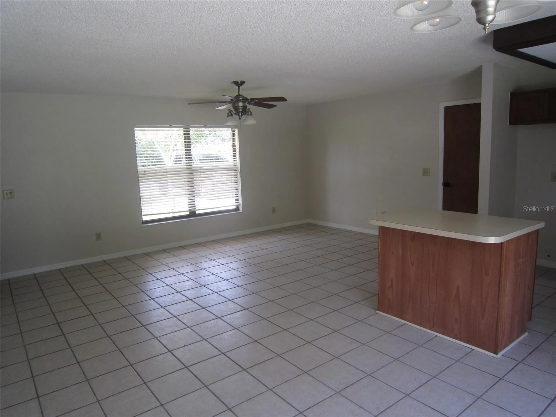 113 W Washington Deland FL 32720