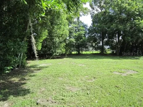 113 W Washington Deland FL 32720