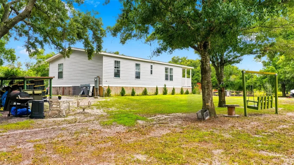 19084 NW 306th Street Okeechobee FL 34972