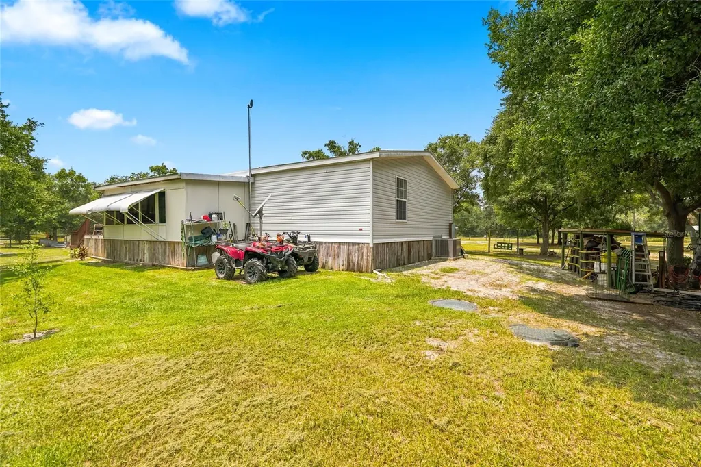 19084 NW 306th Street Okeechobee FL 34972