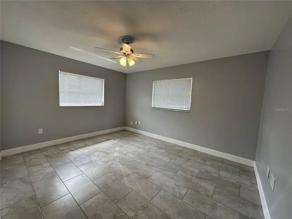 473 93rd Avenue N St Petersburg FL 33702