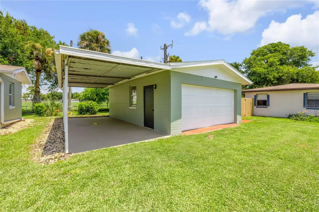 1807 S Segrave Street South Daytona FL 32119