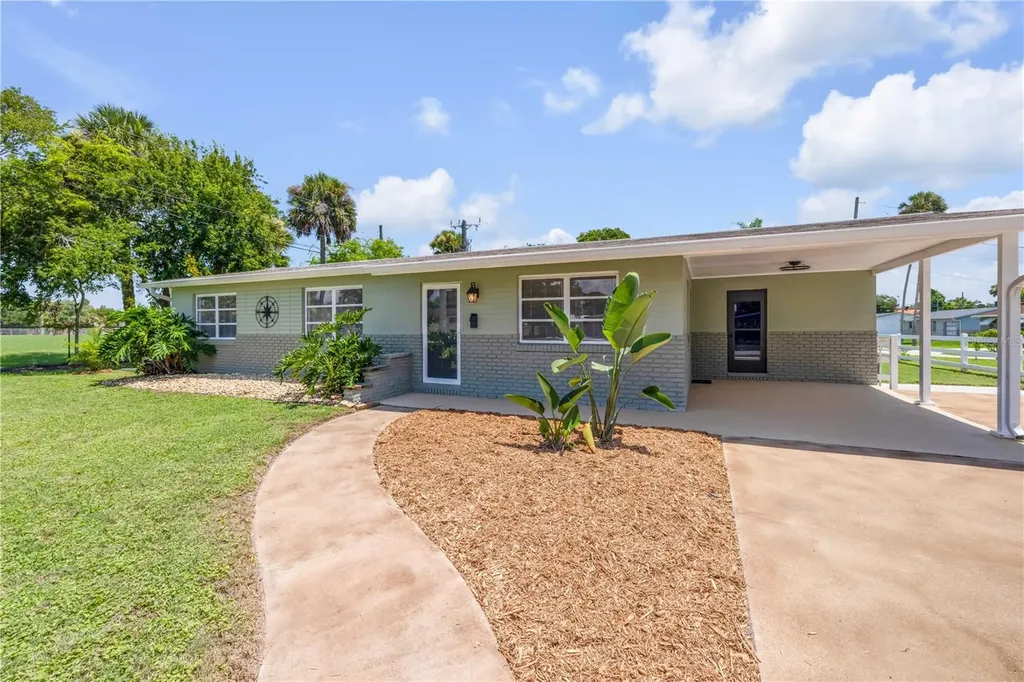 1807 S Segrave Street South Daytona FL 32119