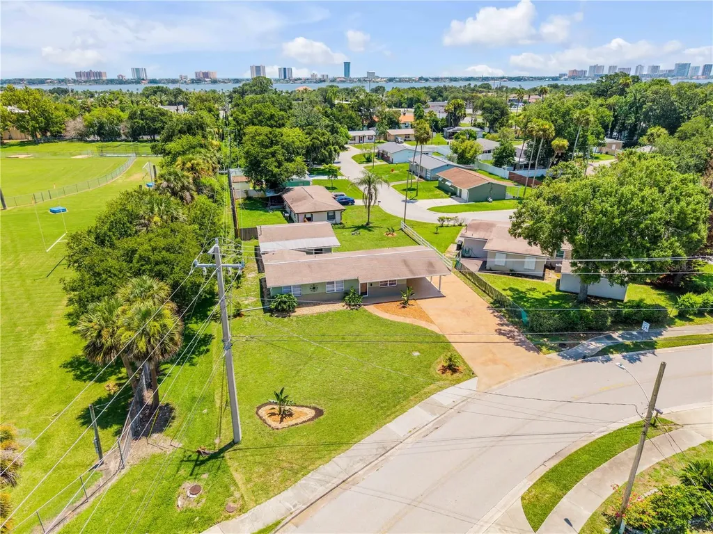 1807 S Segrave Street South Daytona FL 32119