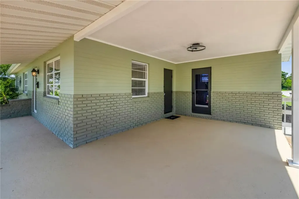 1807 S Segrave Street South Daytona FL 32119