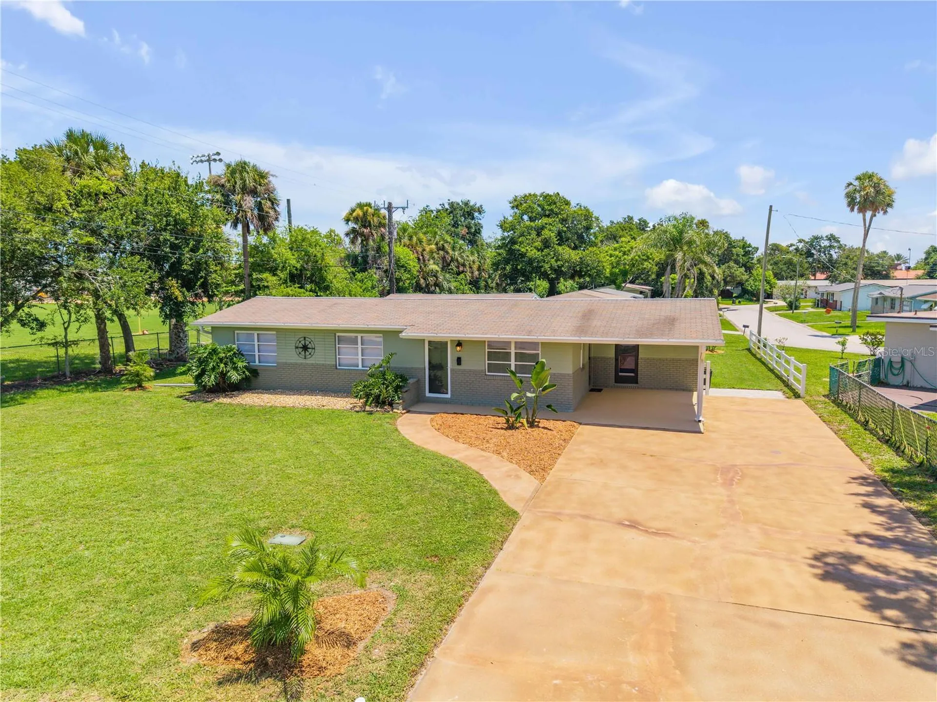1807 S Segrave Street South Daytona FL 32119