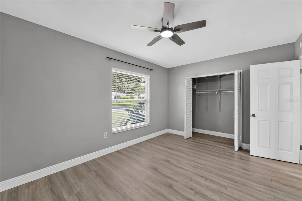 5235 Robin Lane N St Petersburg FL 33714