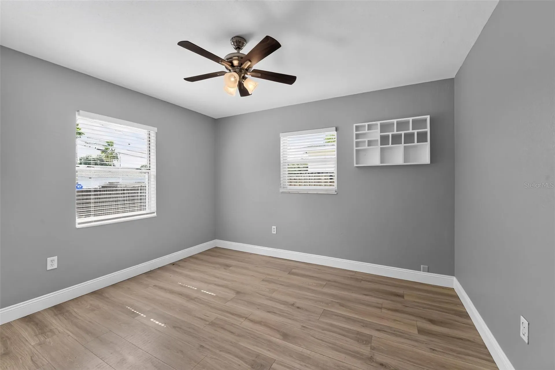 5235 Robin Lane N St Petersburg FL 33714