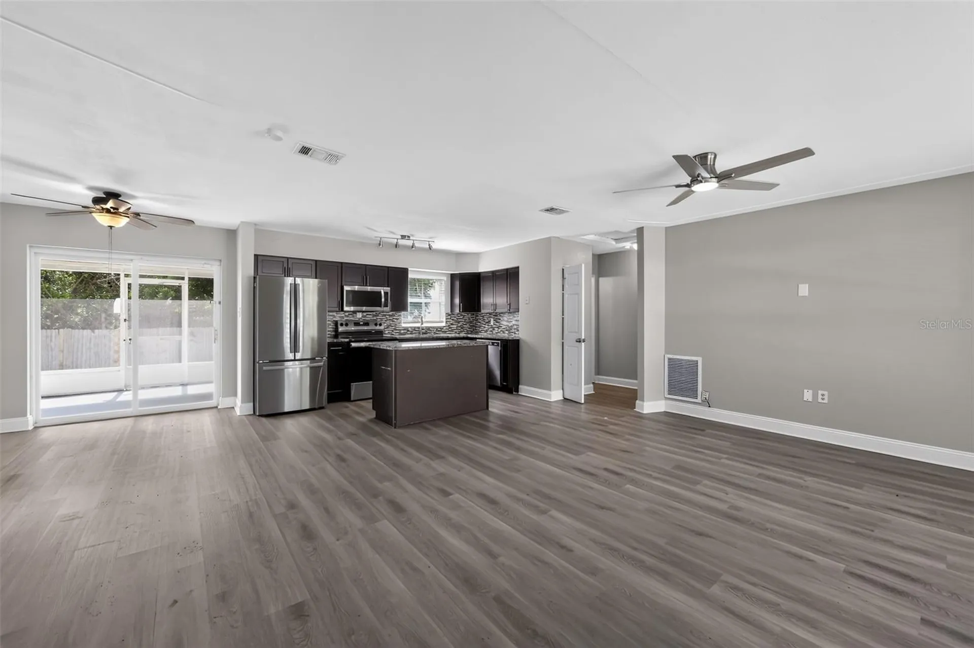5235 Robin Lane N St Petersburg FL 33714