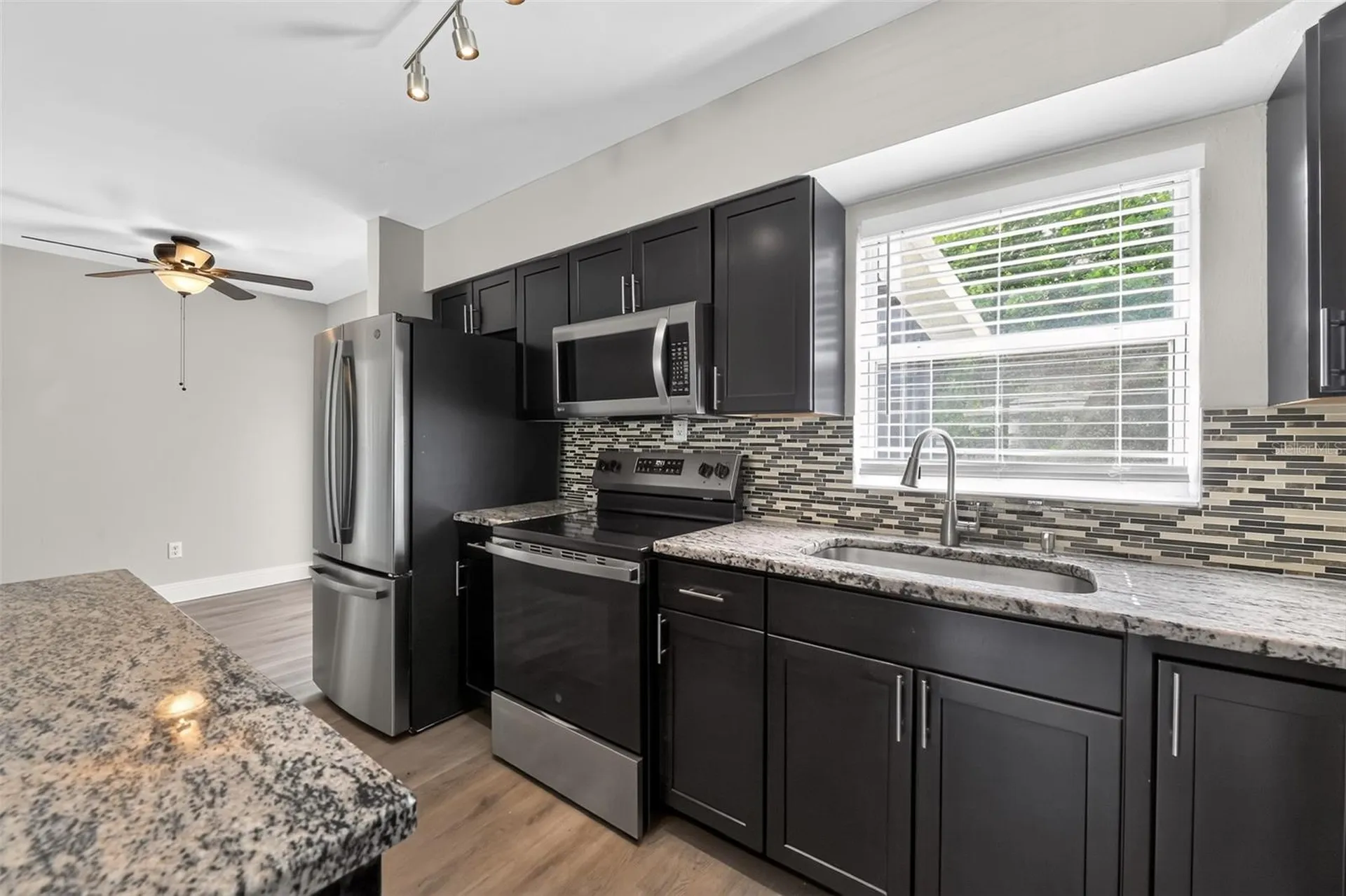 5235 Robin Lane N St Petersburg FL 33714