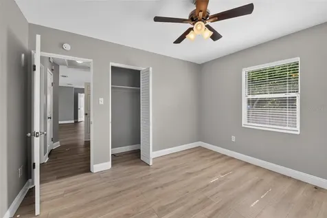 5235 Robin Lane N St Petersburg FL 33714