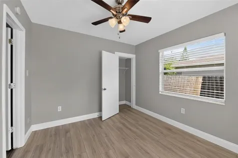 5235 Robin Lane N St Petersburg FL 33714