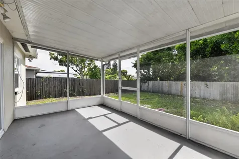 5235 Robin Lane N St Petersburg FL 33714