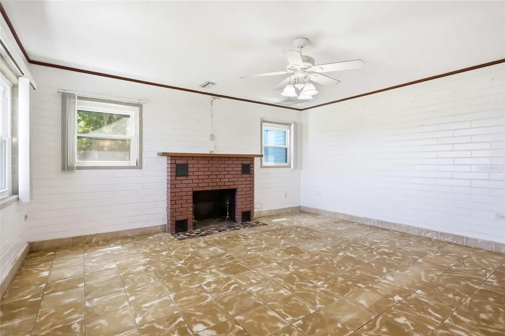 211 Lakeshore Boulevard St Cloud FL 34769