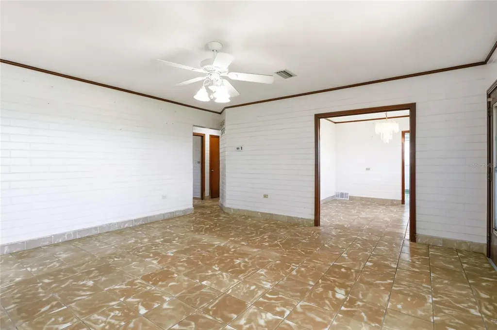 211 Lakeshore Boulevard St Cloud FL 34769