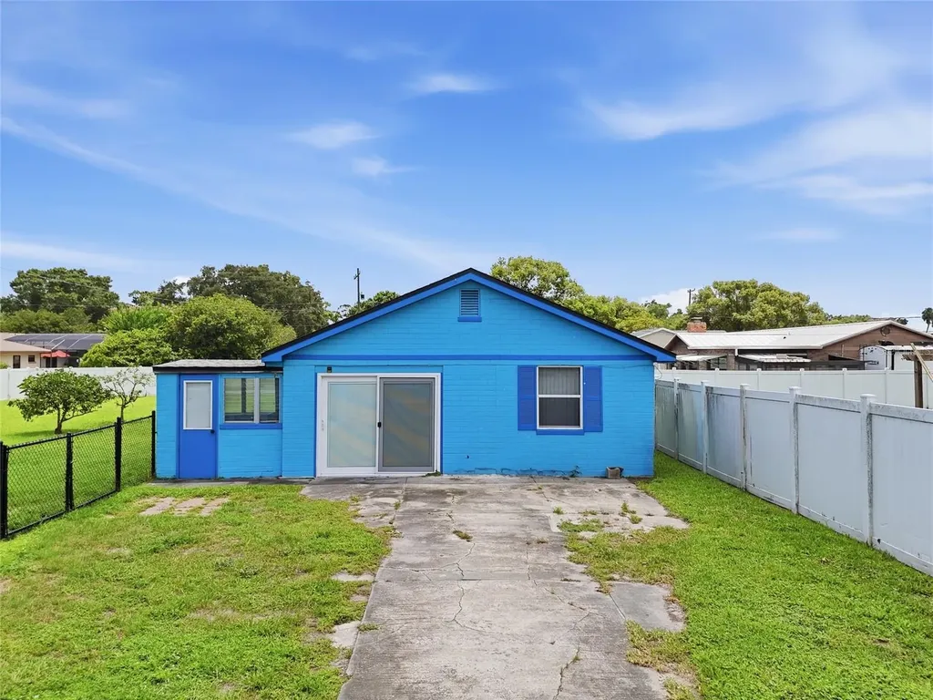211 Lakeshore Boulevard St Cloud FL 34769
