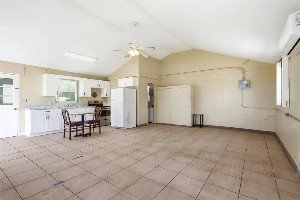 211 Lakeshore Boulevard St Cloud FL 34769
