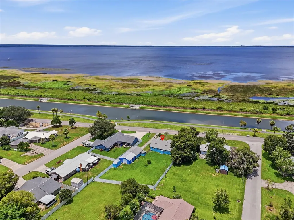 211 Lakeshore Boulevard St Cloud FL 34769